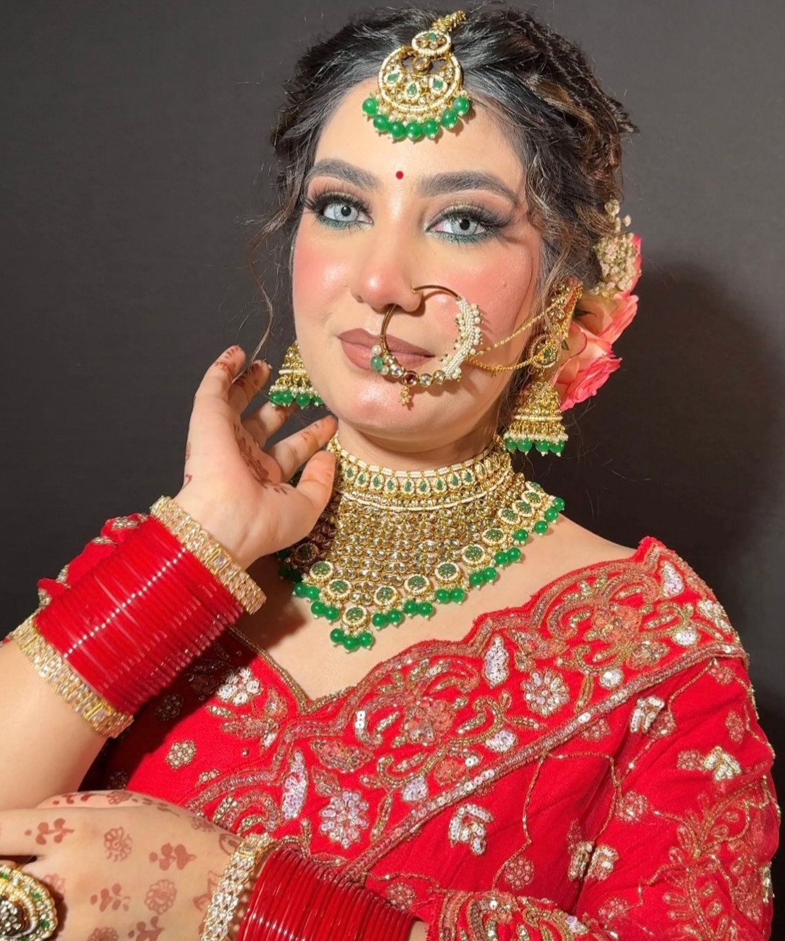 ছোট বোনের সাথে মন ভরে